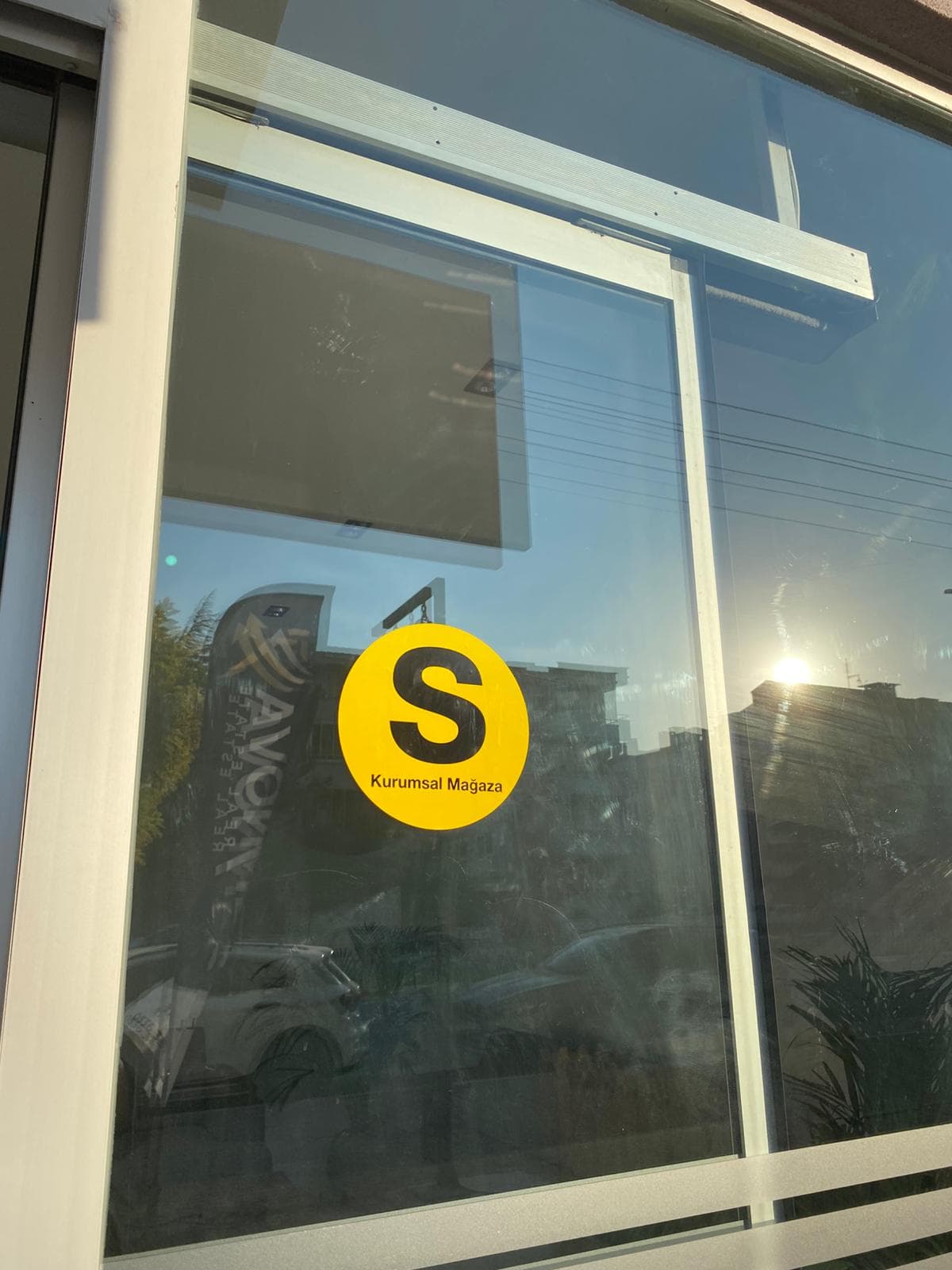 Dennova Gayrimenkul ofis fotoğrafı